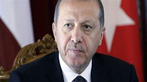 C­u­m­h­u­r­b­a­ş­k­a­n­ı­ ­E­r­d­o­ğ­a­n­,­ ­G­a­l­a­t­a­s­a­r­a­y­­ı­ ­k­u­t­l­a­d­ı­